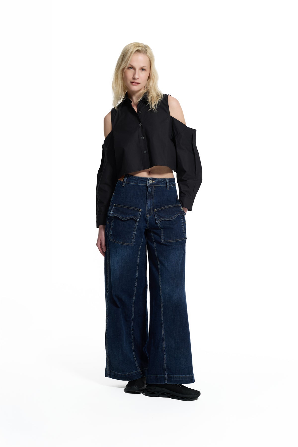 Black Sneakers Bora8