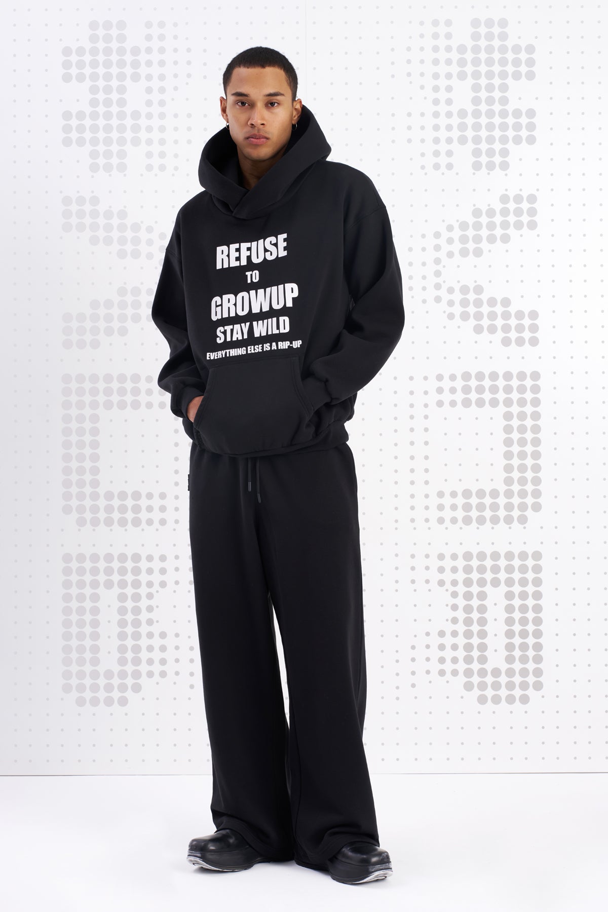 Nero Sw-shirt Suita