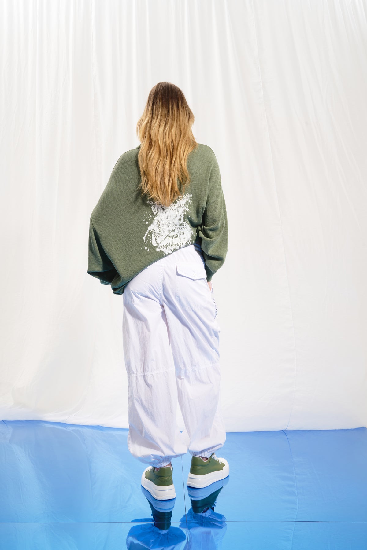 White Trousers 17387