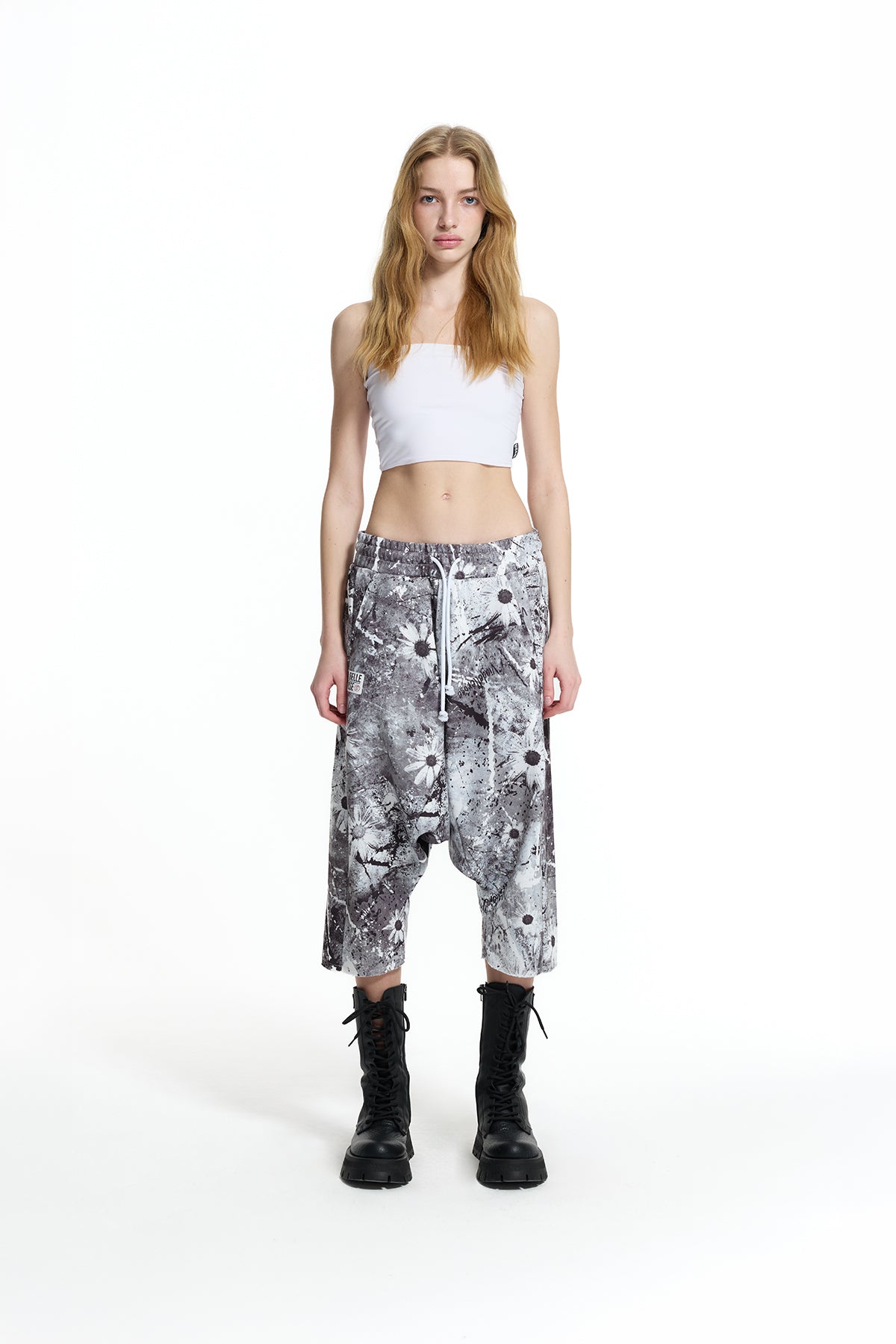 Black White Floral Print Paint Effect Drop Crotch Bermuda Shorts 19048