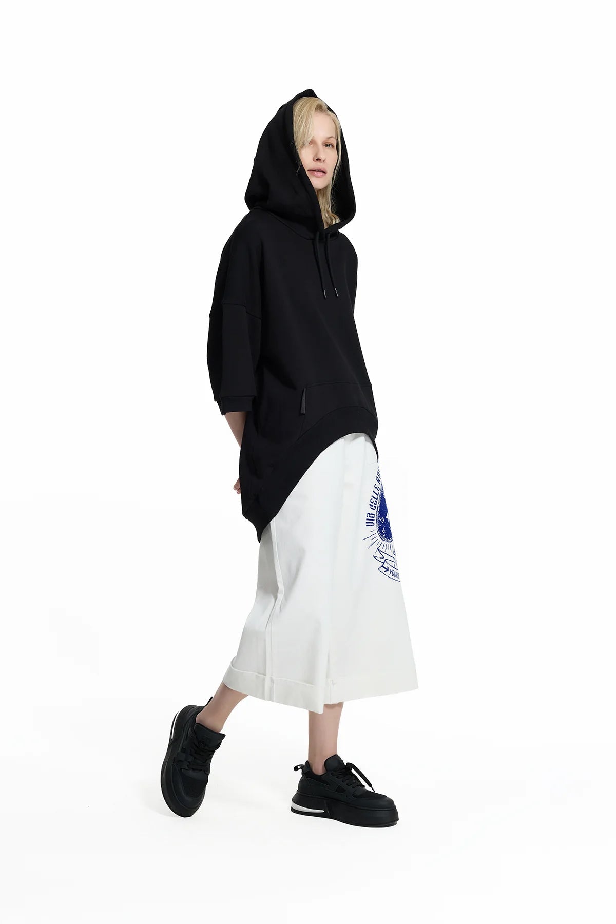 Black Short Sleeve Hoodie Sweatshirt 19110