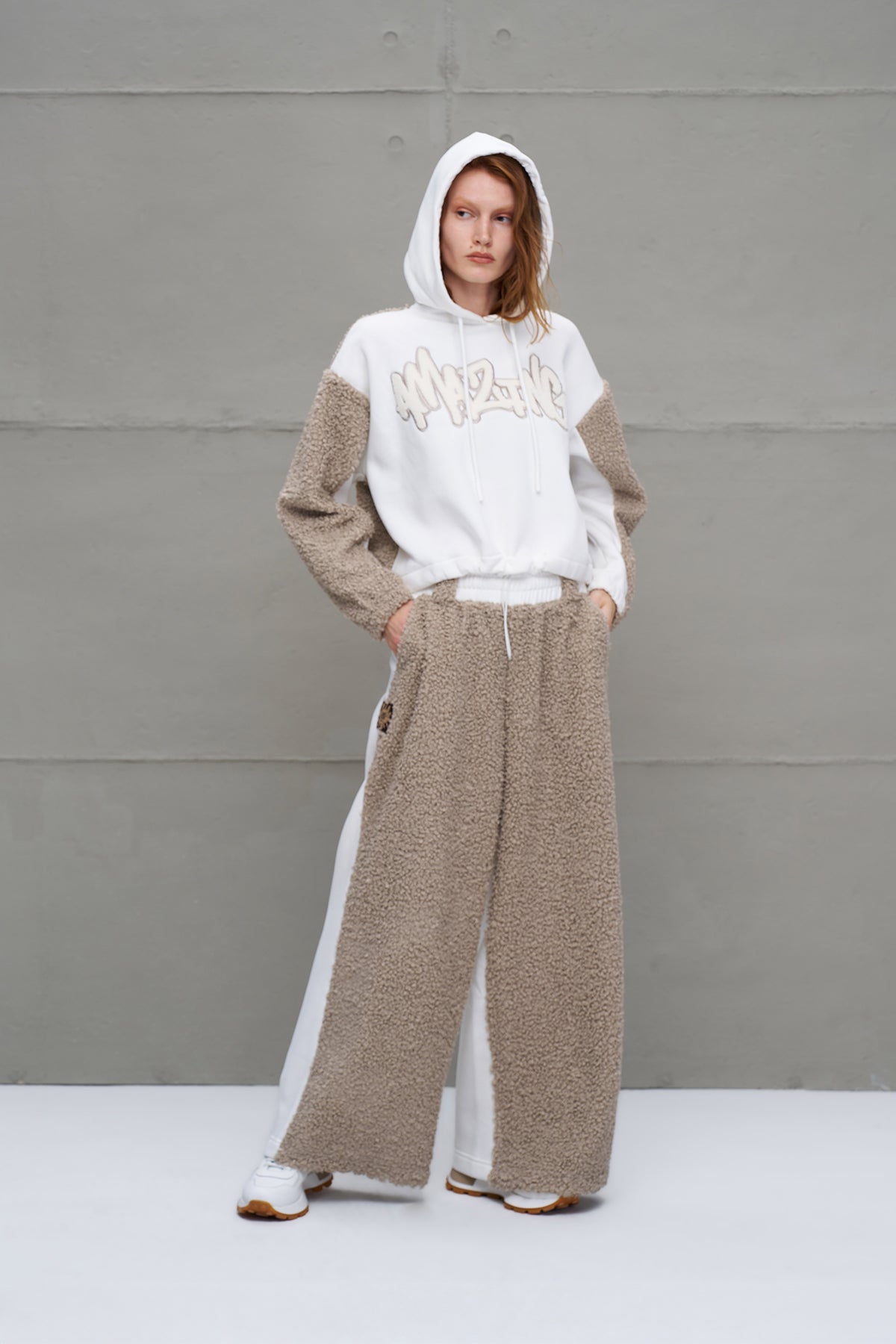 Off White Beige Faux Fur Hooded Sweatshirt 18154