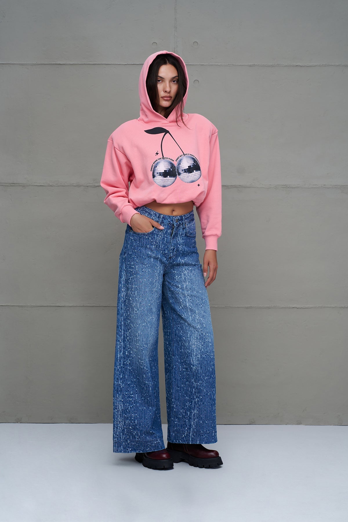 Blue Distressed Wide-leg Denim Trousers 18261