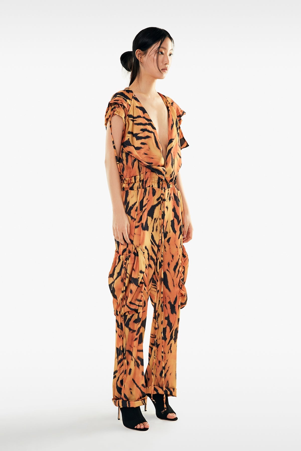 Leo Overall 11057