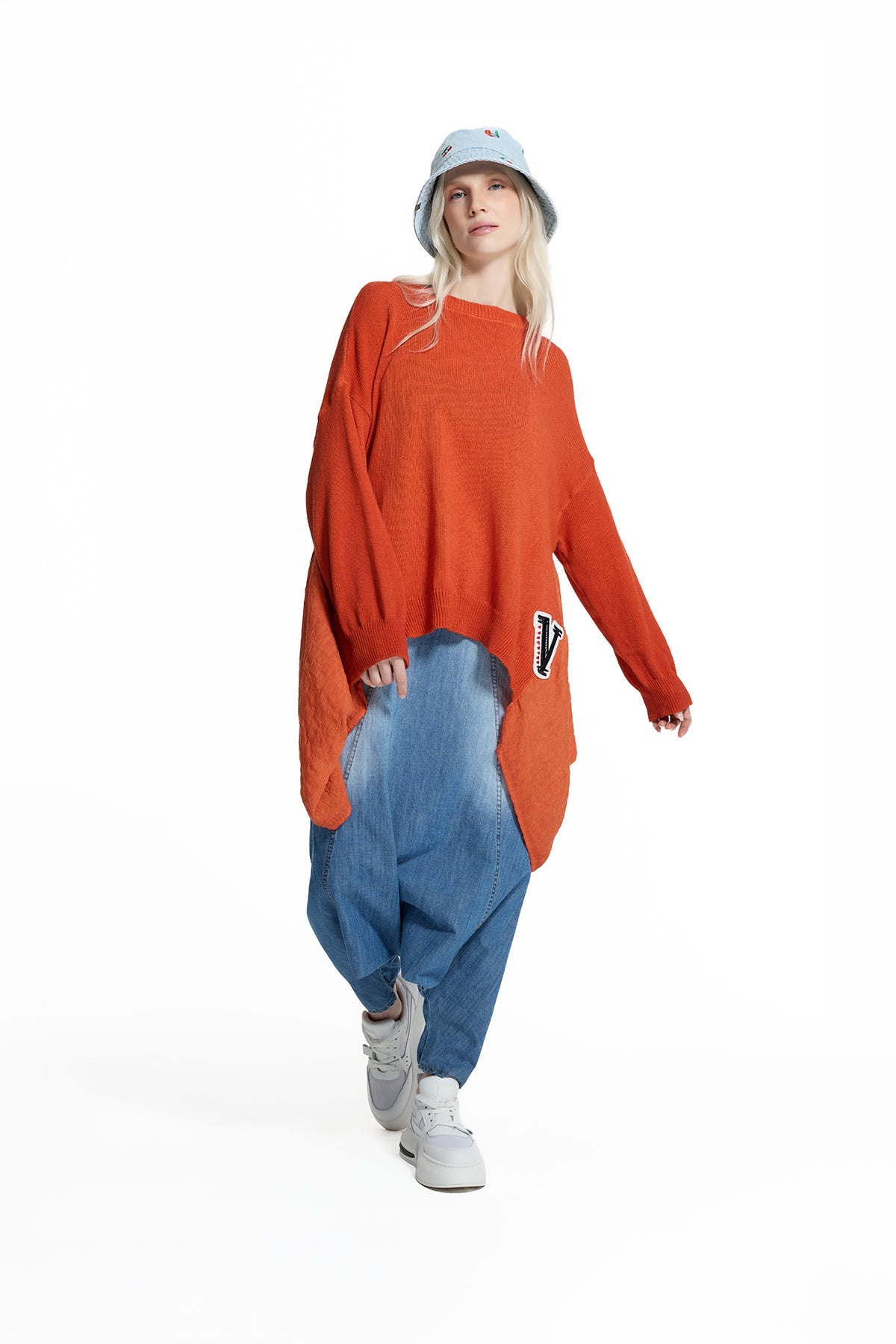 Orange Appliqué Letter Asymmetric Knit Sweater 19216