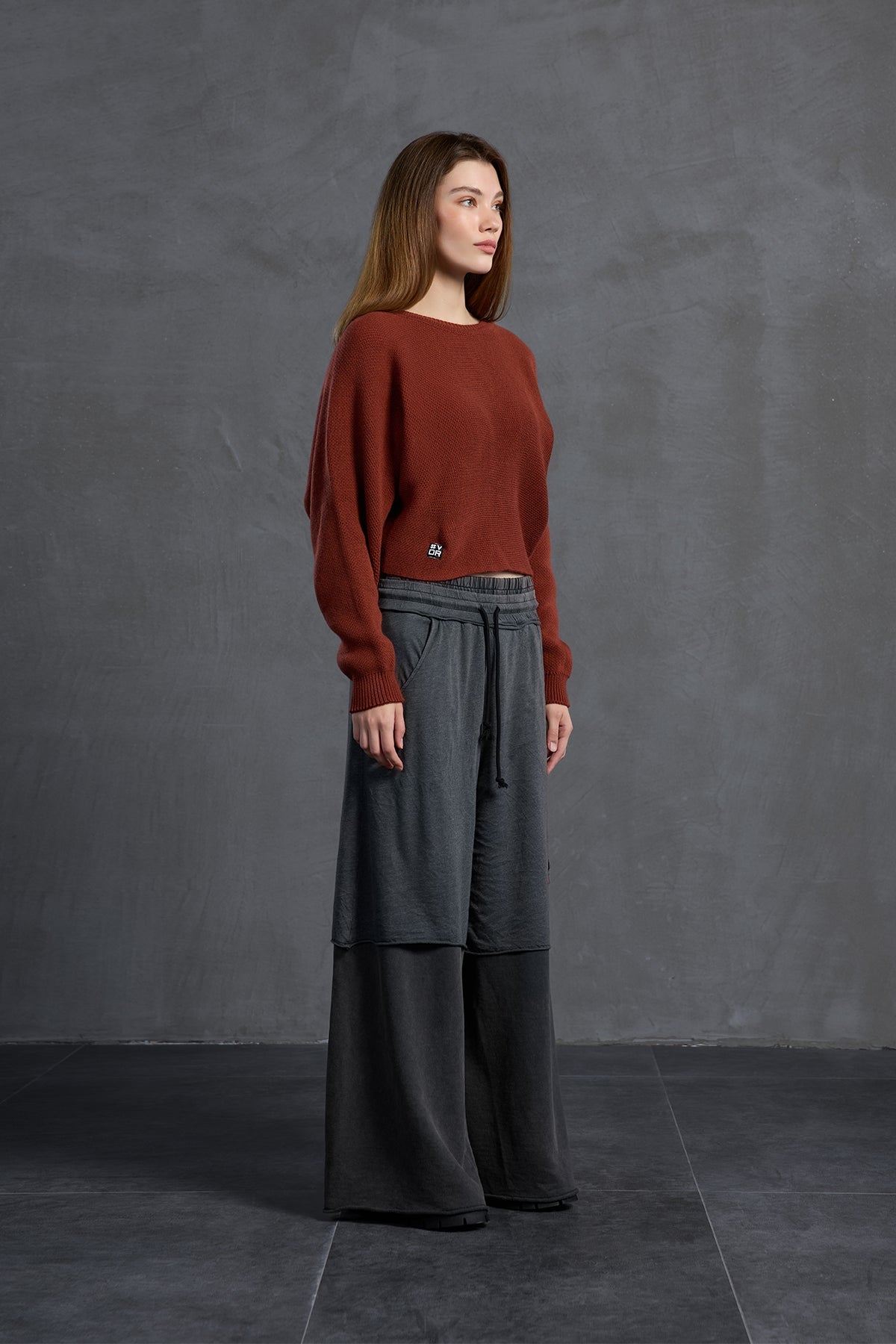 Brown Boat Neck Text Print Knit Sweater 18053