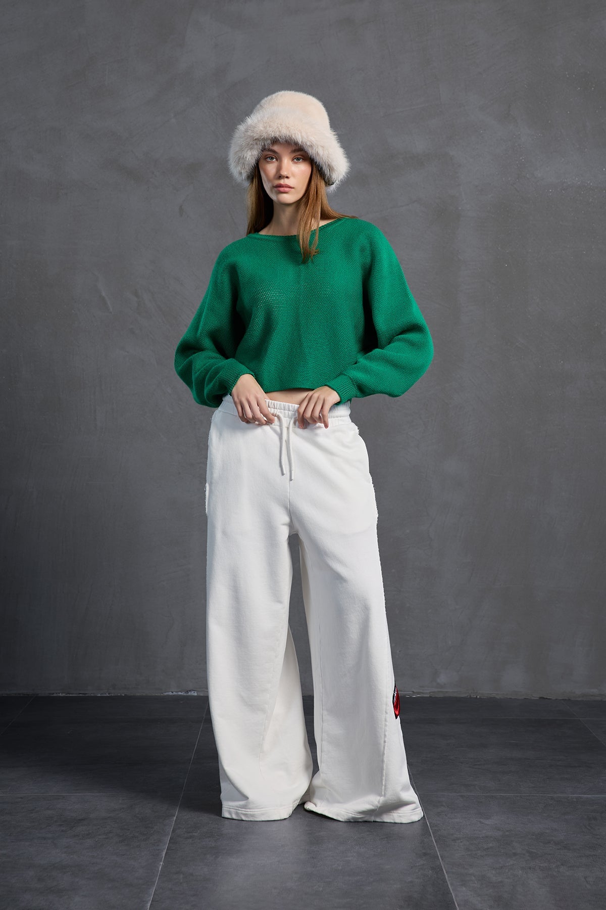 Green Boat Neck Text Print Knit Sweater 18053