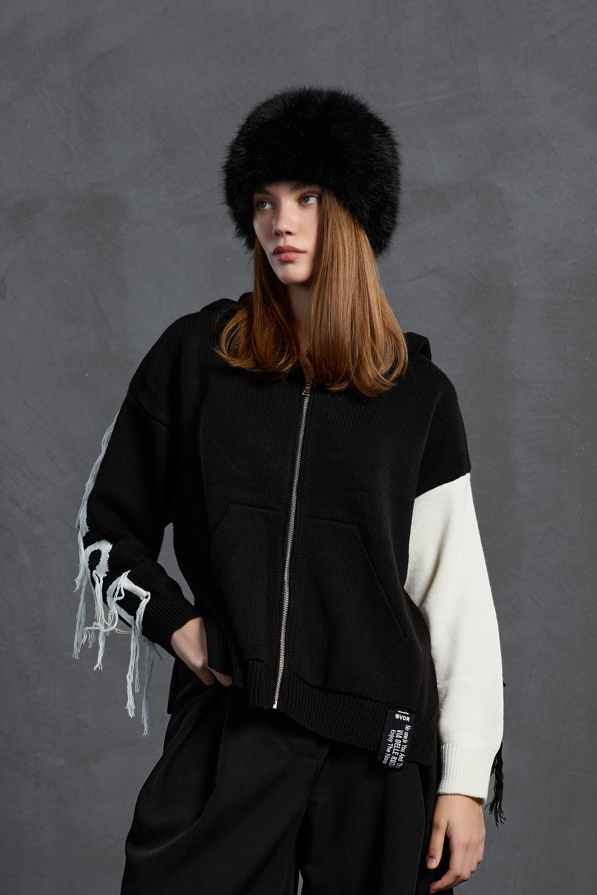 Black Off White Zip-up Oversize Knit Sweater 18070