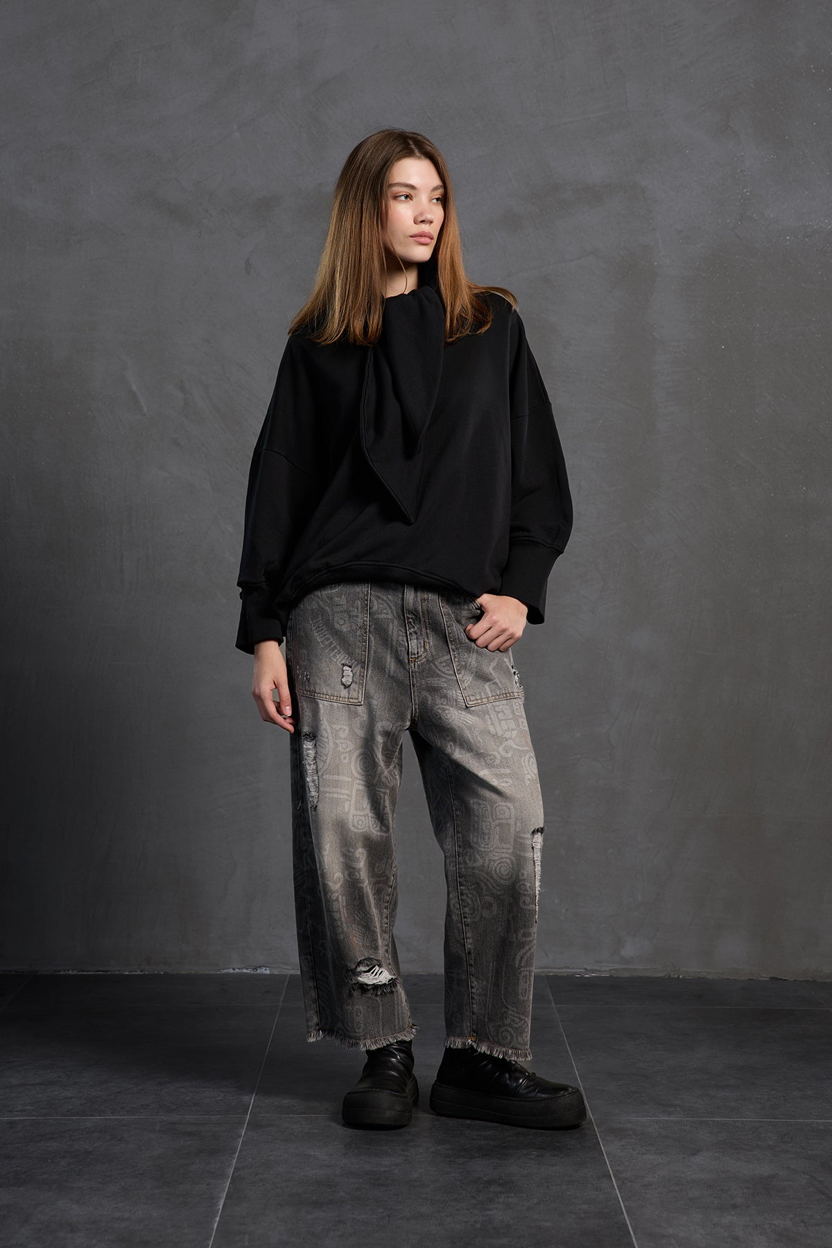 Black Shawl-detail Oversized Sweatshirt 18162